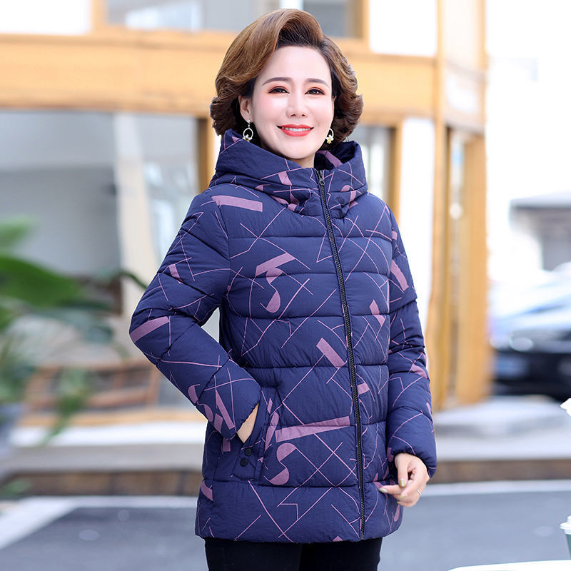 冬季当季爆款中老年妈妈冬装羽绒服外套2023秋冬新款中年女短款气