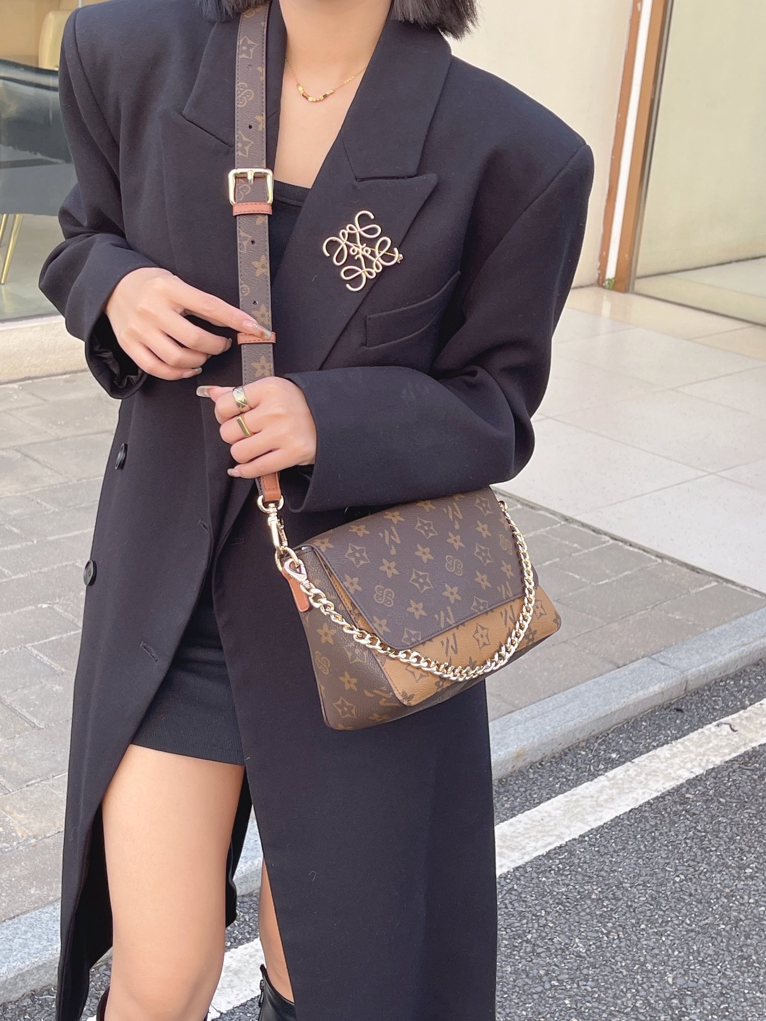 JV/优草坊秋冬新款韩版轻奢休闲时尚百搭款女士网红单肩包斜挎包