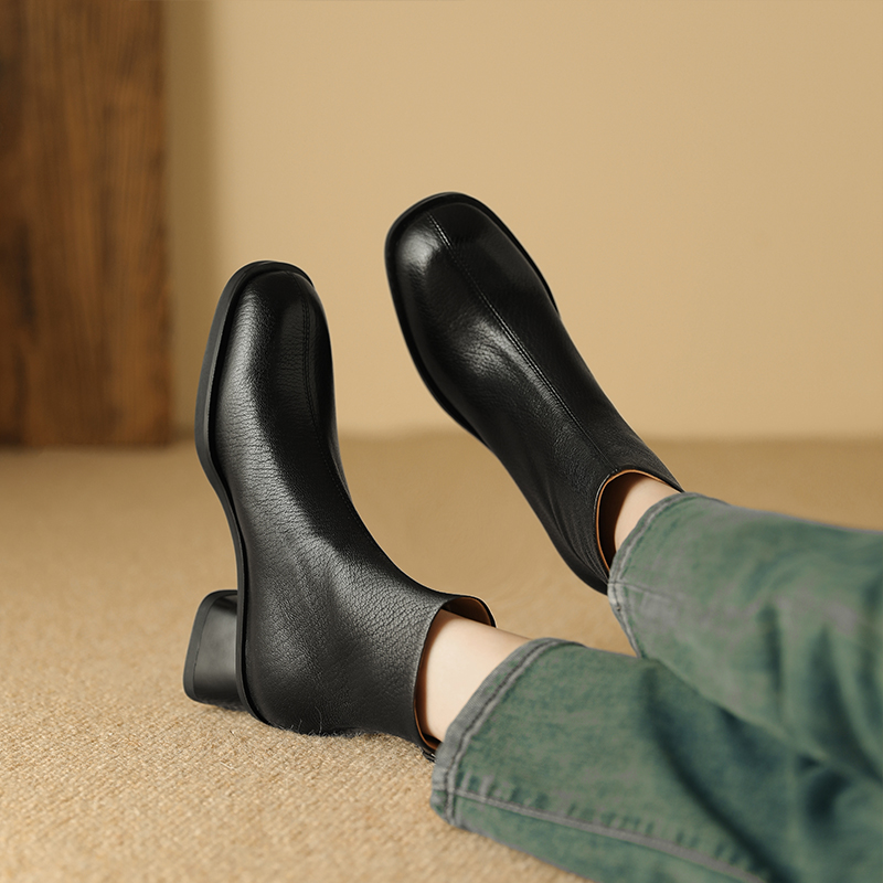 4.5cm 秋冬季新款方头粗跟瘦瘦靴显瘦复古百搭高跟鞋时装短靴女