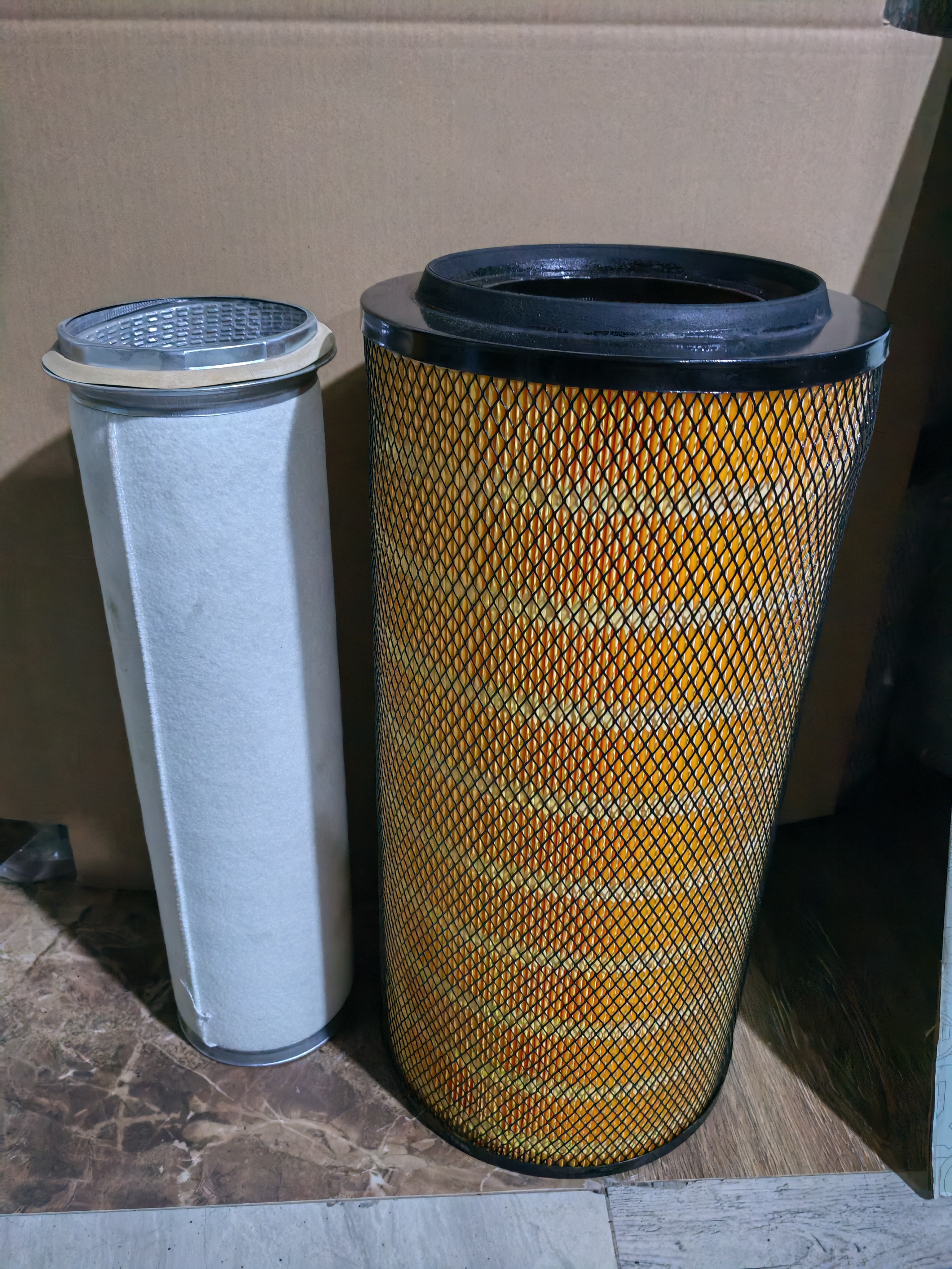 K2448适用 解放重汽斯太尔红岩陕汽德龙奥龙货车空气滤芯空滤清器