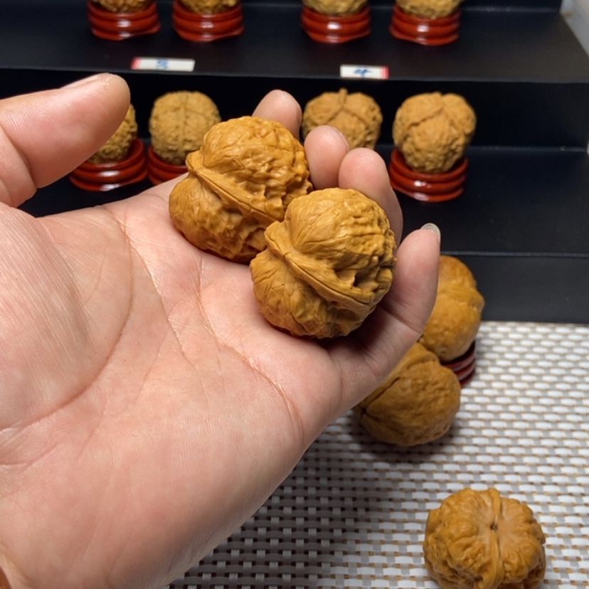 【闪购商品】文玩核桃吊坠?****店49