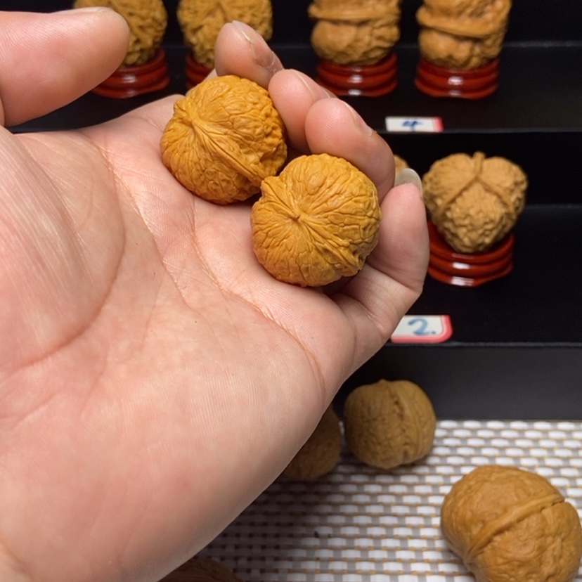 【闪购商品】桃核吊坠茶****茶12
