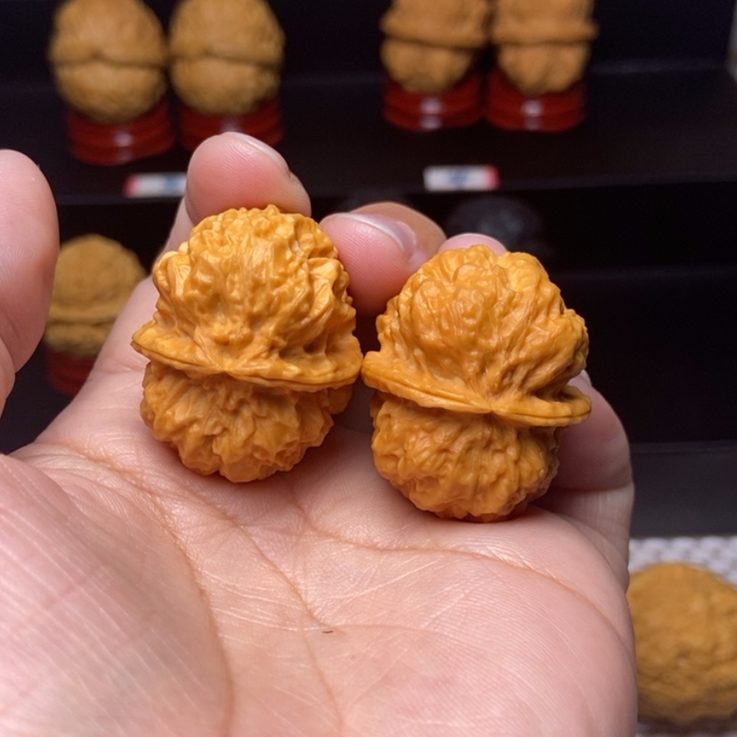 【闪购商品】桃核吊坠20