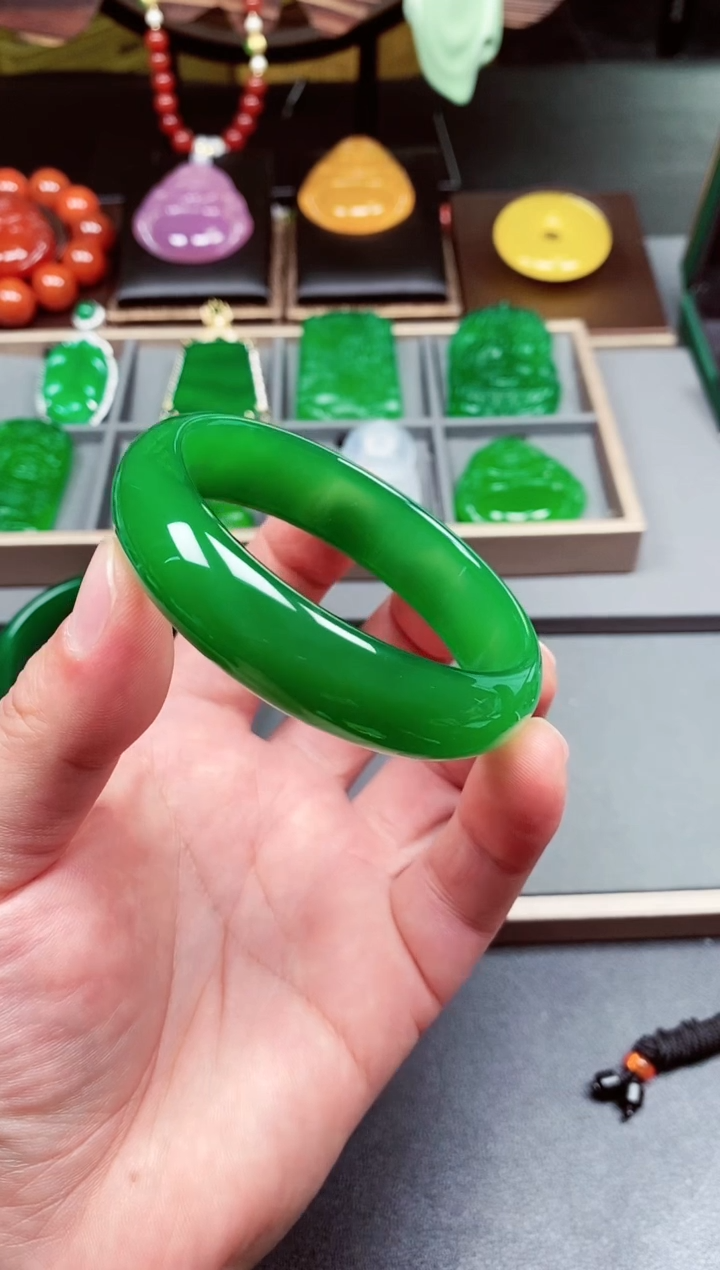 【闪购商品】玛瑙/玉髓手镯未镶嵌手镯