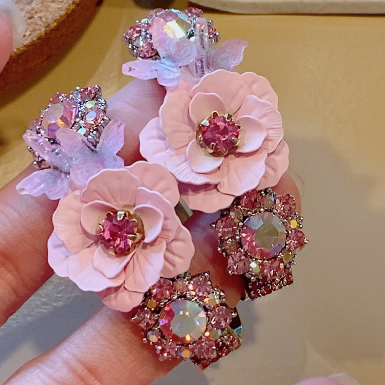 铜合金合成锆石耳饰 进口设计师手工花朵亮晶晶耳圈耳环气质1541