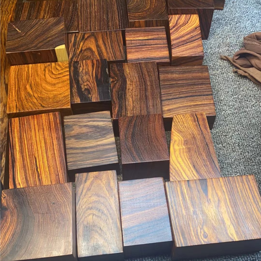 微凹黄檀木料一物一拍