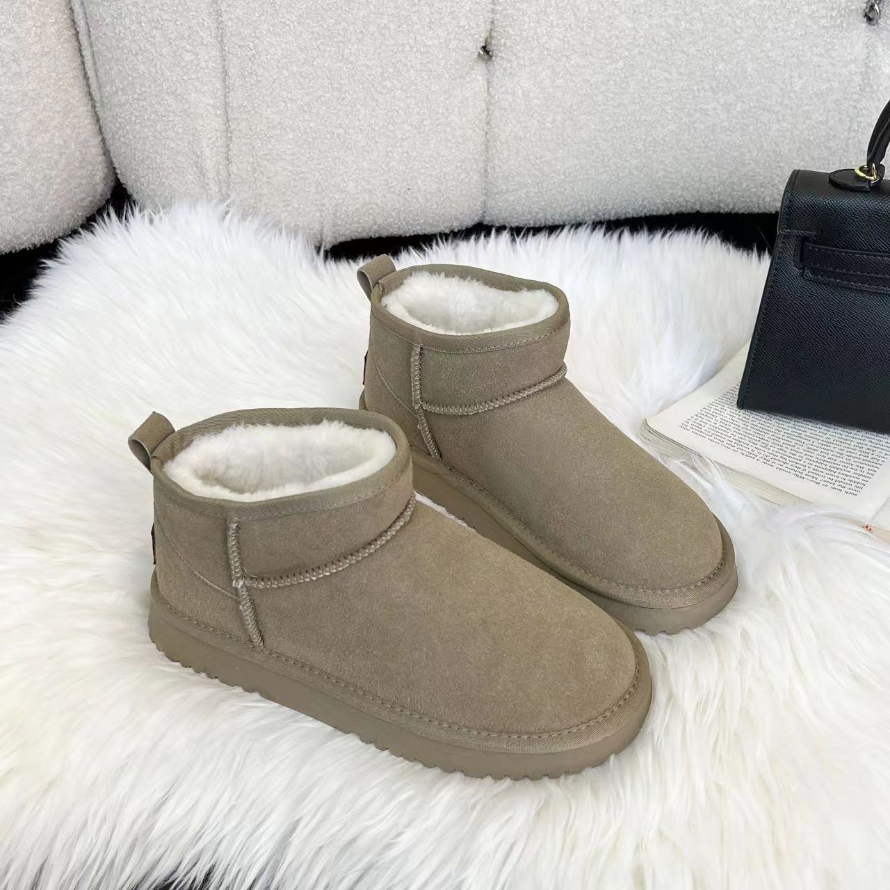 红婧挺牌雪地靴女2023新款冬季加厚加绒抗寒短靴时尚百搭防水棉鞋