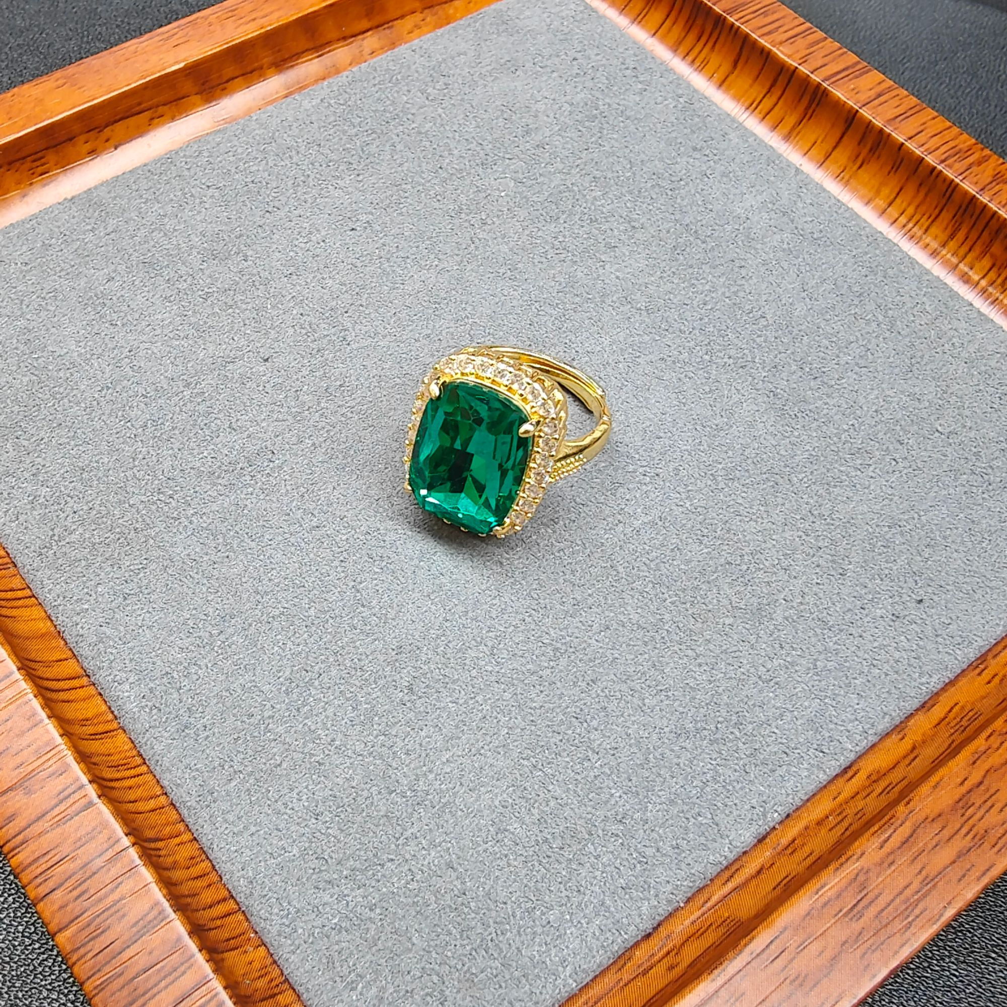 XJ岚霏甄选》戒指JZ0002时尚大气