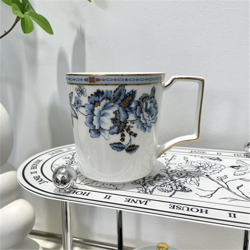 遇见查里 蓝牡丹骨瓷果汁杯