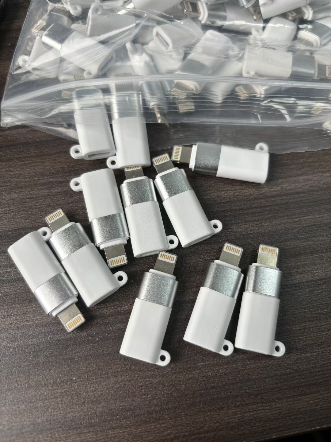 永久尾插苹果15以下可以用通用typec