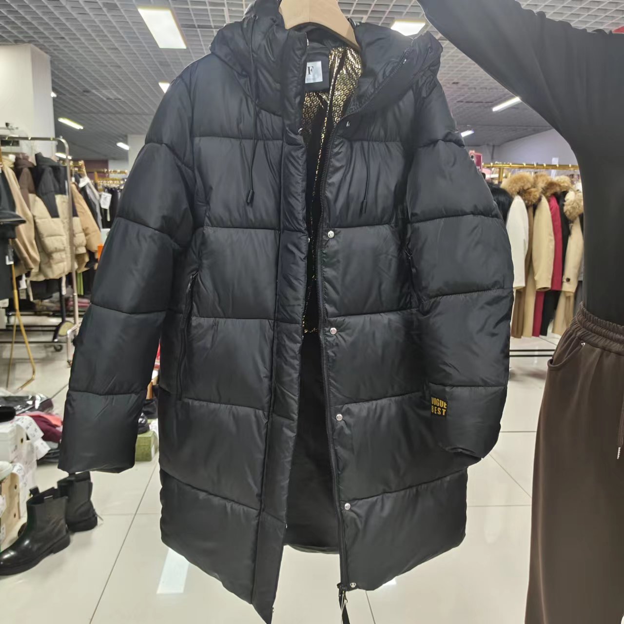 2316 中长款男女同款黑金棉服 F222 三楼