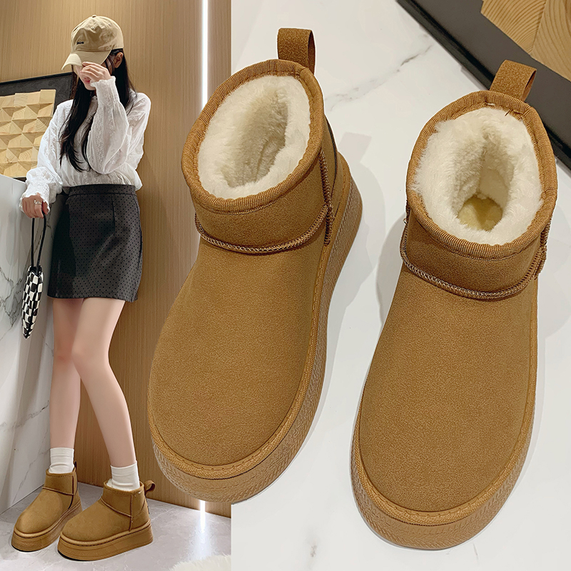 厚底防滑雪地靴女2024春新款冬季保暖面包鞋一脚蹬加绒加厚棉鞋子