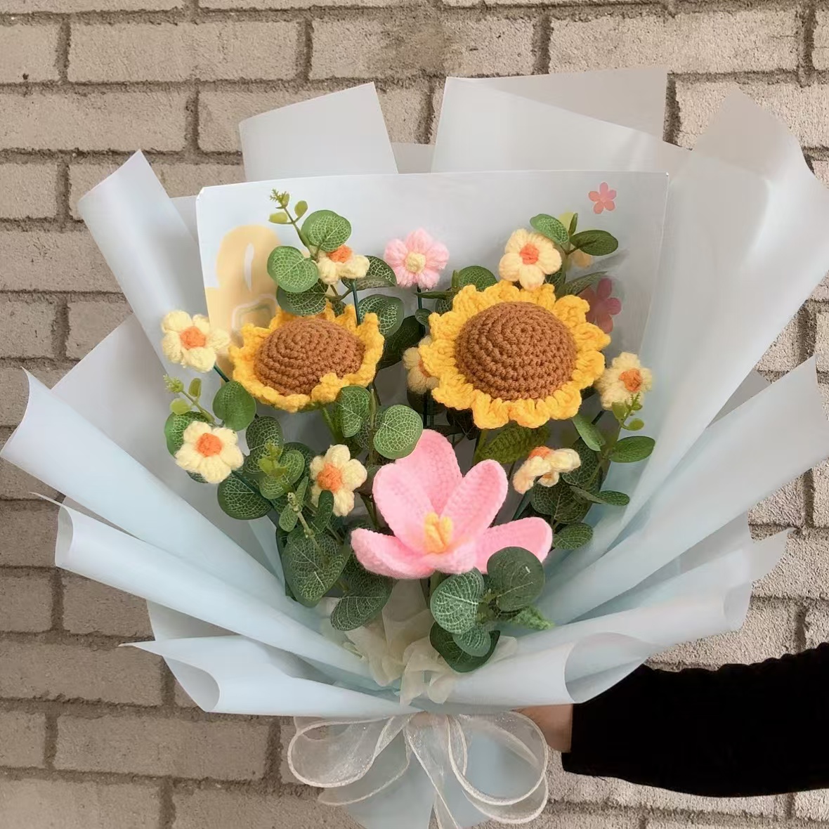 （123）轻奢手工成品花束非遗毛线永生花创意礼物私人定制高端心意