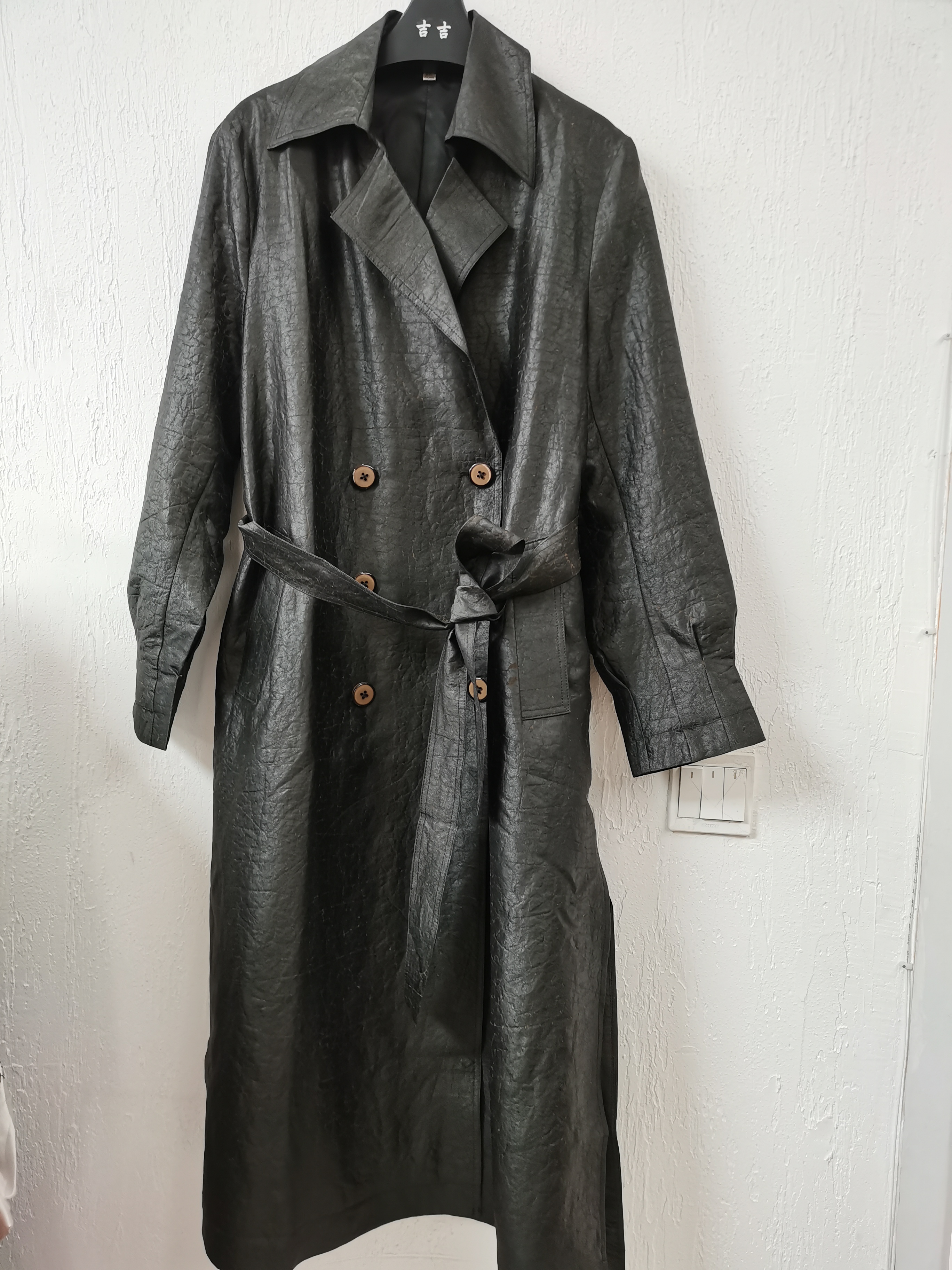 伊美香云纱红油龟皮子料+黑龟纹时尚气质款风衣外套2024秋季新款