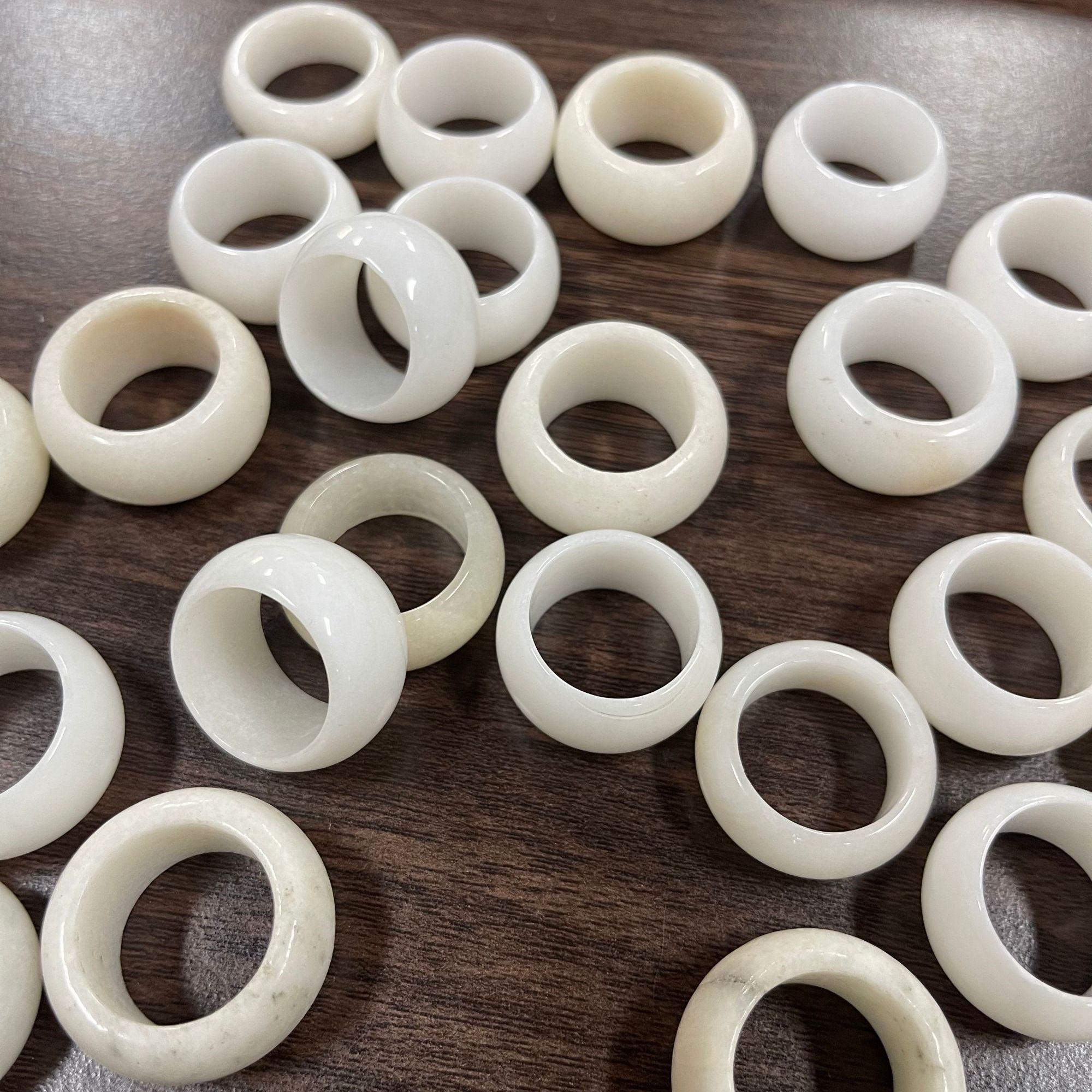 非金属莫桑石戒指 WX504  复古时尚百搭戒指（奶白色）