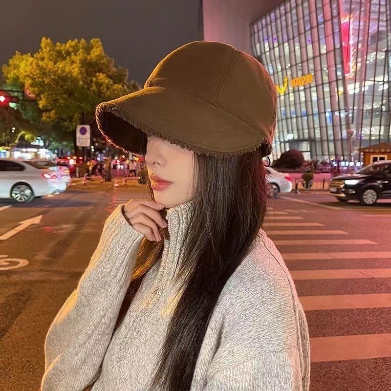 赵露思同款帽子女秋冬加绒保暖羊羔毛防晒渔夫帽素颜显脸小鸭舌帽
