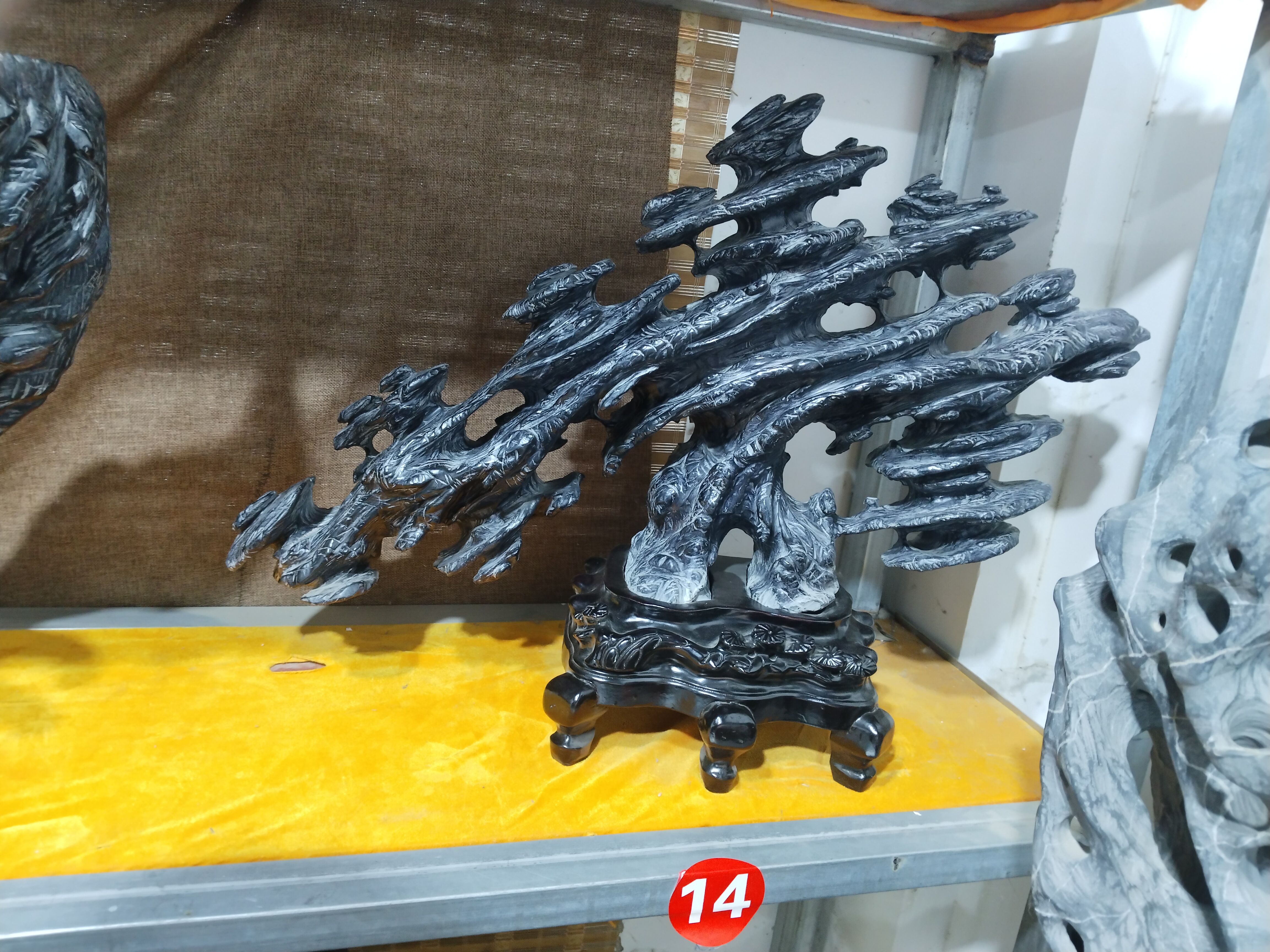 灵璧石 意境石 避雨 松弛感