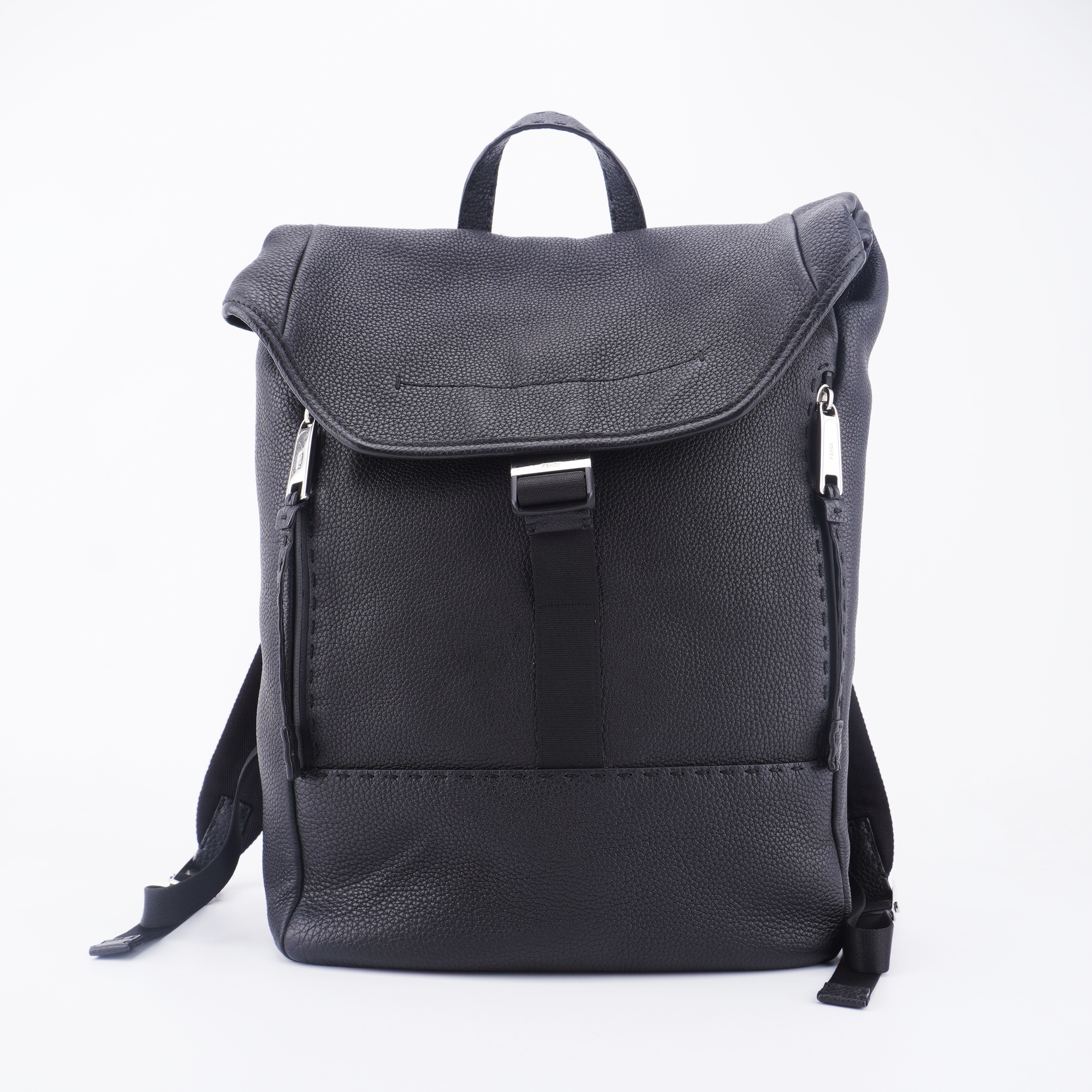 95新 FENDI/芬迪 黑色粒面牛皮双肩包 E895