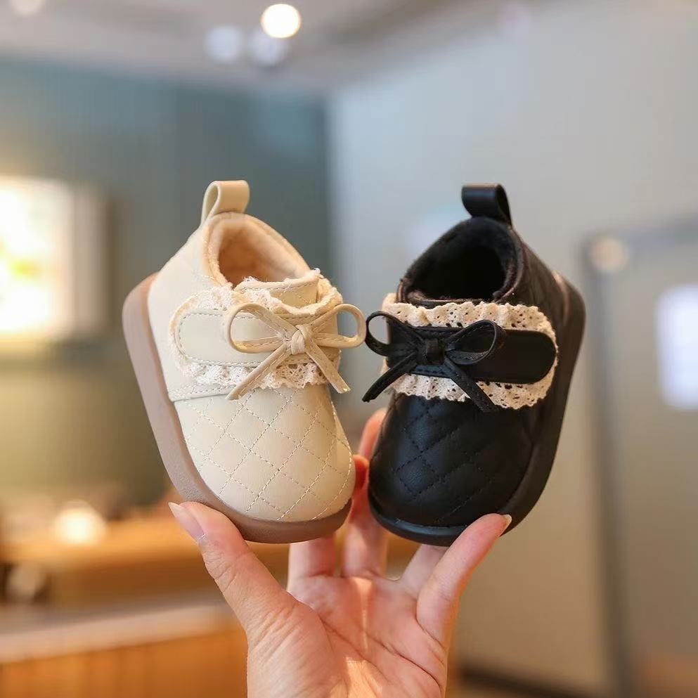 儿童小皮靴秋冬新款小童加绒靴子冬季婴儿学步鞋洋气女童保暖短靴