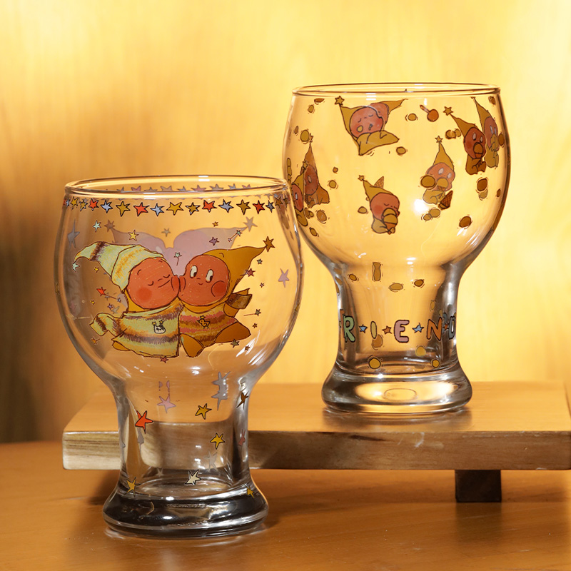 泡泡玛特星星人玻璃啤酒杯-冰淇淋和动物迷彩衣/FRIEND和干杯