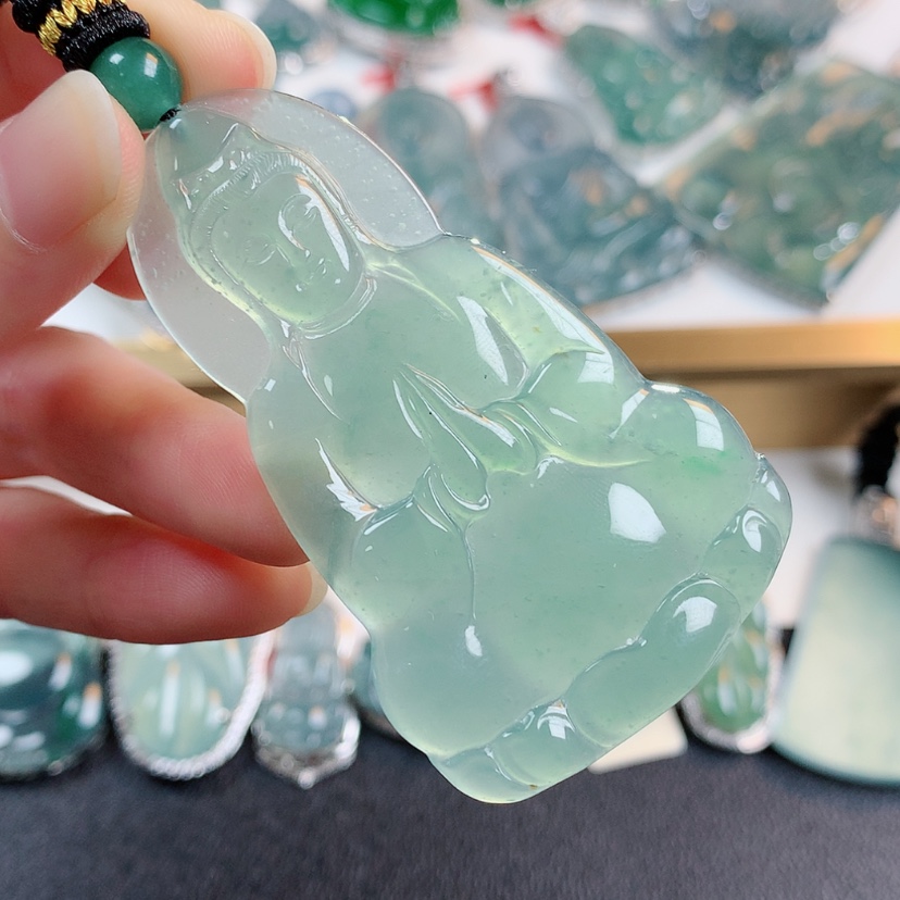 【闪购商品】翡翠颈饰未镶嵌