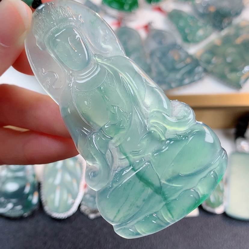 【闪购商品】翡翠颈饰未镶嵌