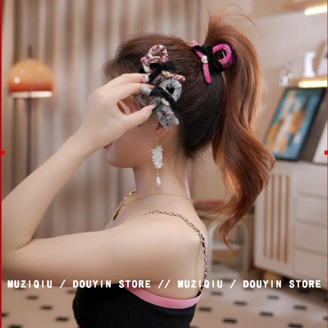 木子秋高级感气质布艺蝴蝶结金标抓夹精致优雅时尚复古搭发夹头饰