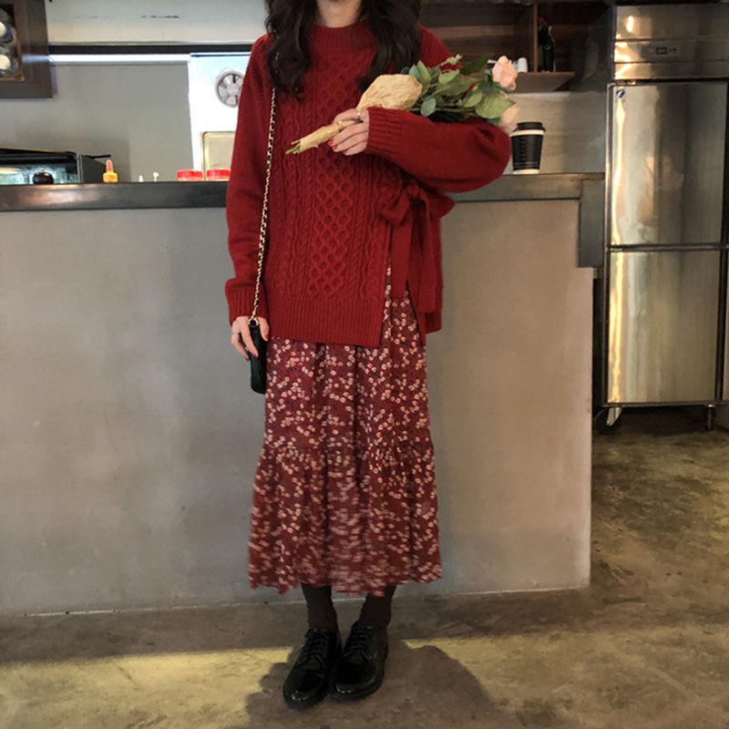 小个子甜美温柔系穿搭法式减龄新年红色碎花连衣裙子套装女秋冬