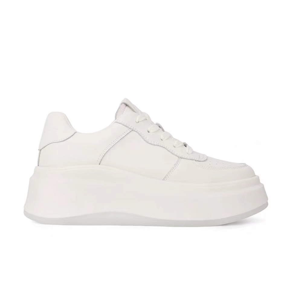 （六家）【仙气蝴蝶】轻便内系带休闲鞋板鞋松糕厚底小白鞋女鞋1618