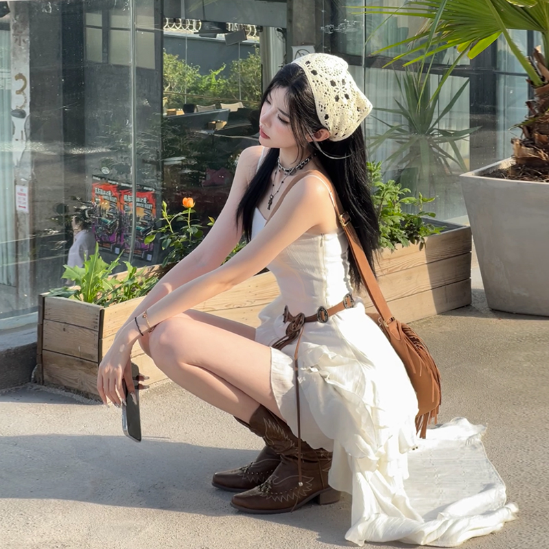 孙妍新款【恋曲月光裙】法式气质设计感不规则木耳边修身显瘦吊带