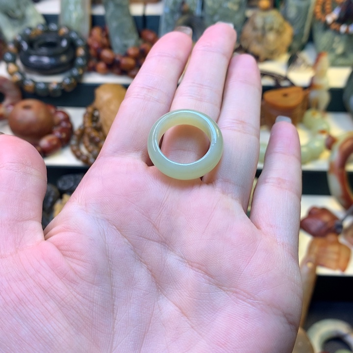 岫岩老玉（透闪石质玉）挂件未镶嵌