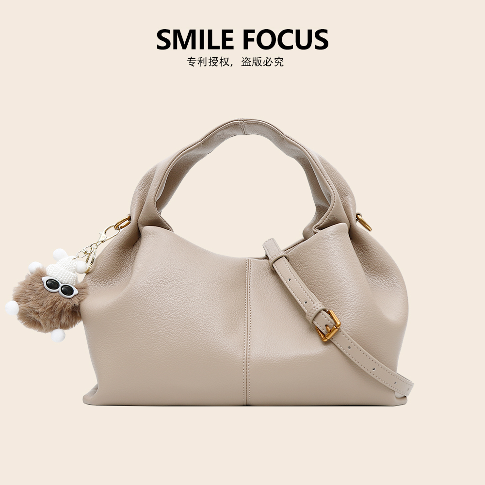 SMILE FOCUS品牌2024时尚潮款轻奢气质云朵女士单肩包SF-3060