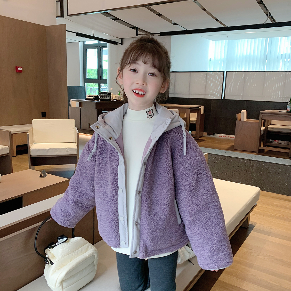 女童羊羔毛毛外套2025秋冬装新款儿童连帽夹棉加厚上衣 Y23334