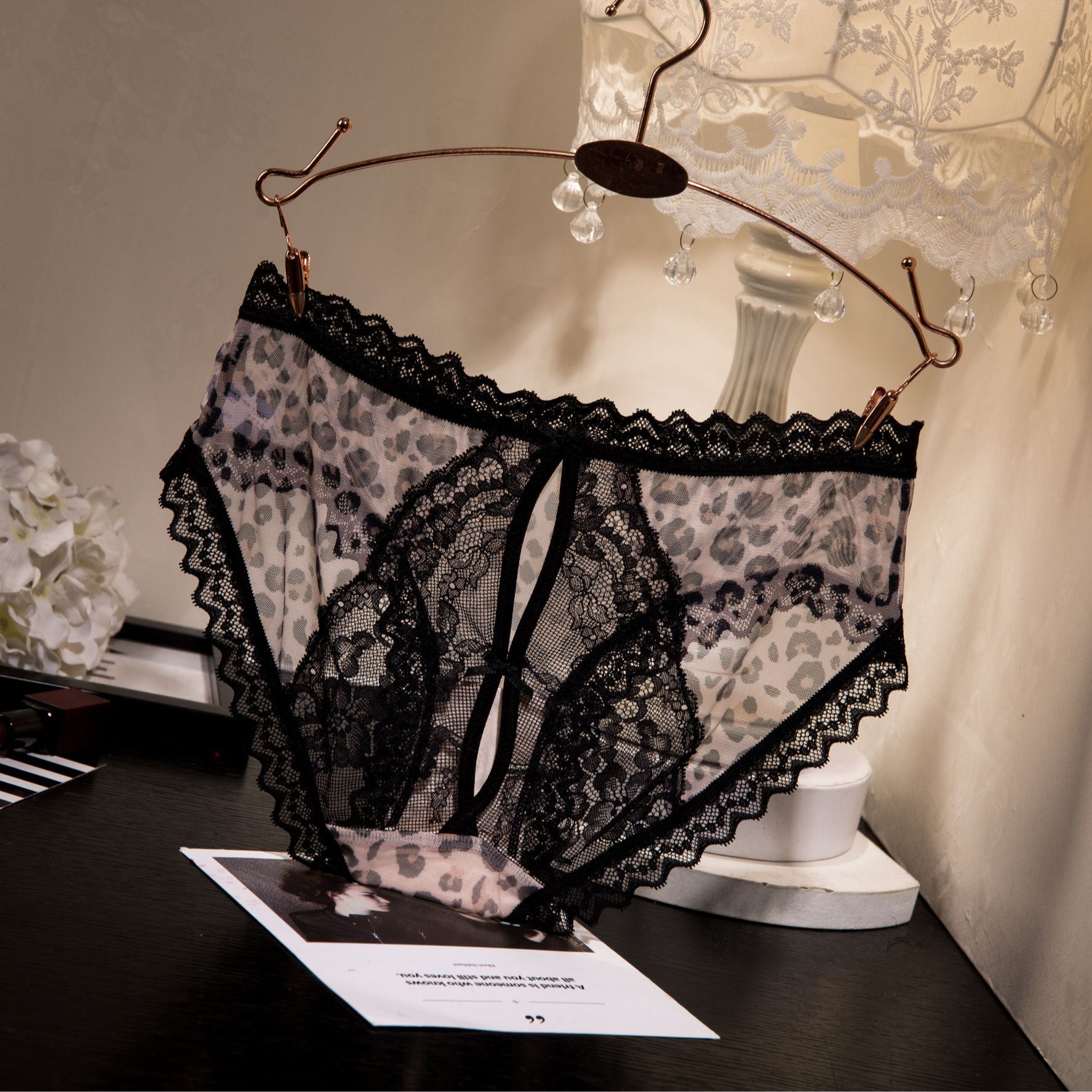 蕾丝镂空花边豹纹蝴蝶结女士三角内裤无痕少女舒适性感透气法式