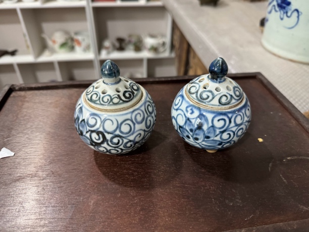 青花熏炉，，，，，，，，