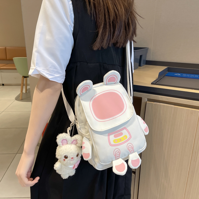 可爱女童包包新款网红小背包学生单肩包出去玩挎包百搭女生斜挎包