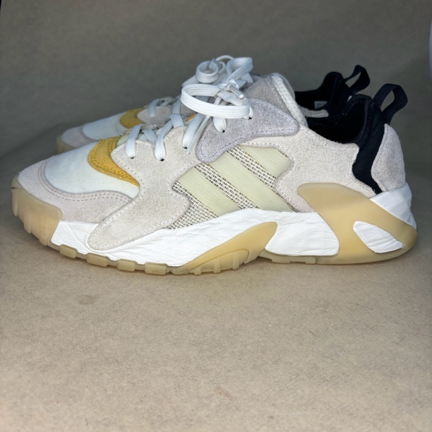 40.5码二手adidas 阿迪达斯经典缓震回弹 运动休闲鞋 公价899