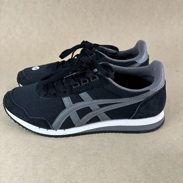 40.5码二手Onitsuka Tiger防滑耐磨 厚底轻便 运动休闲鞋 公价680
