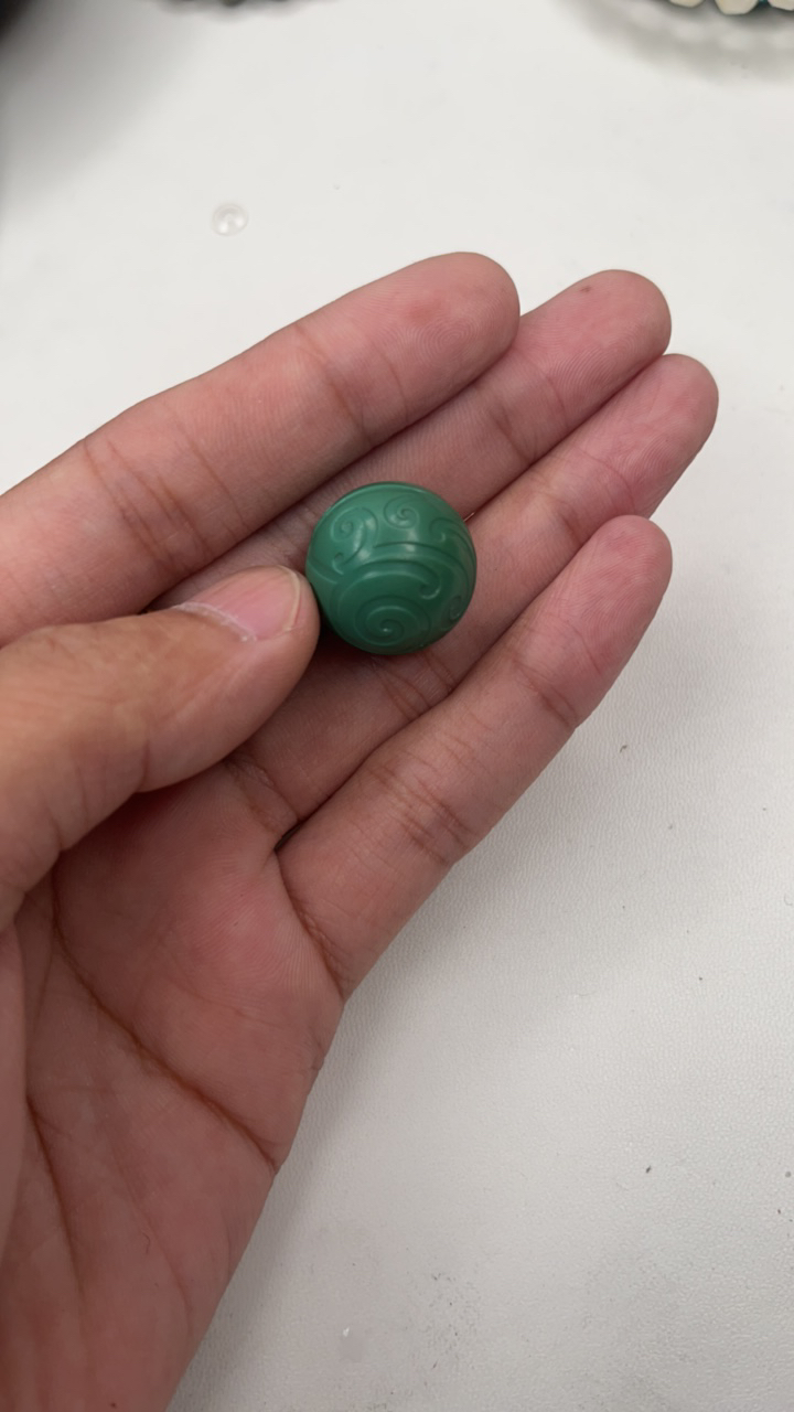 原矿松石博古纹圆珠