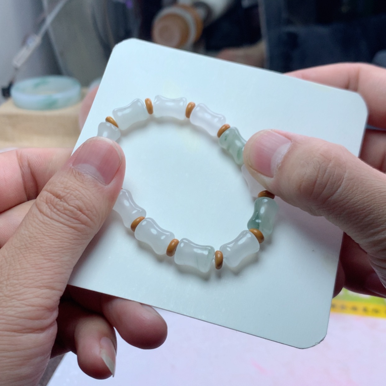 【闪购商品】石英质玉手链未镶嵌?****哥