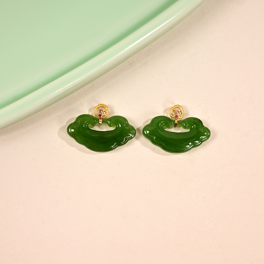 【云上】 15 DS37618-18K金和田玉吊坠-多样性发一件21x11x3mm （JG）