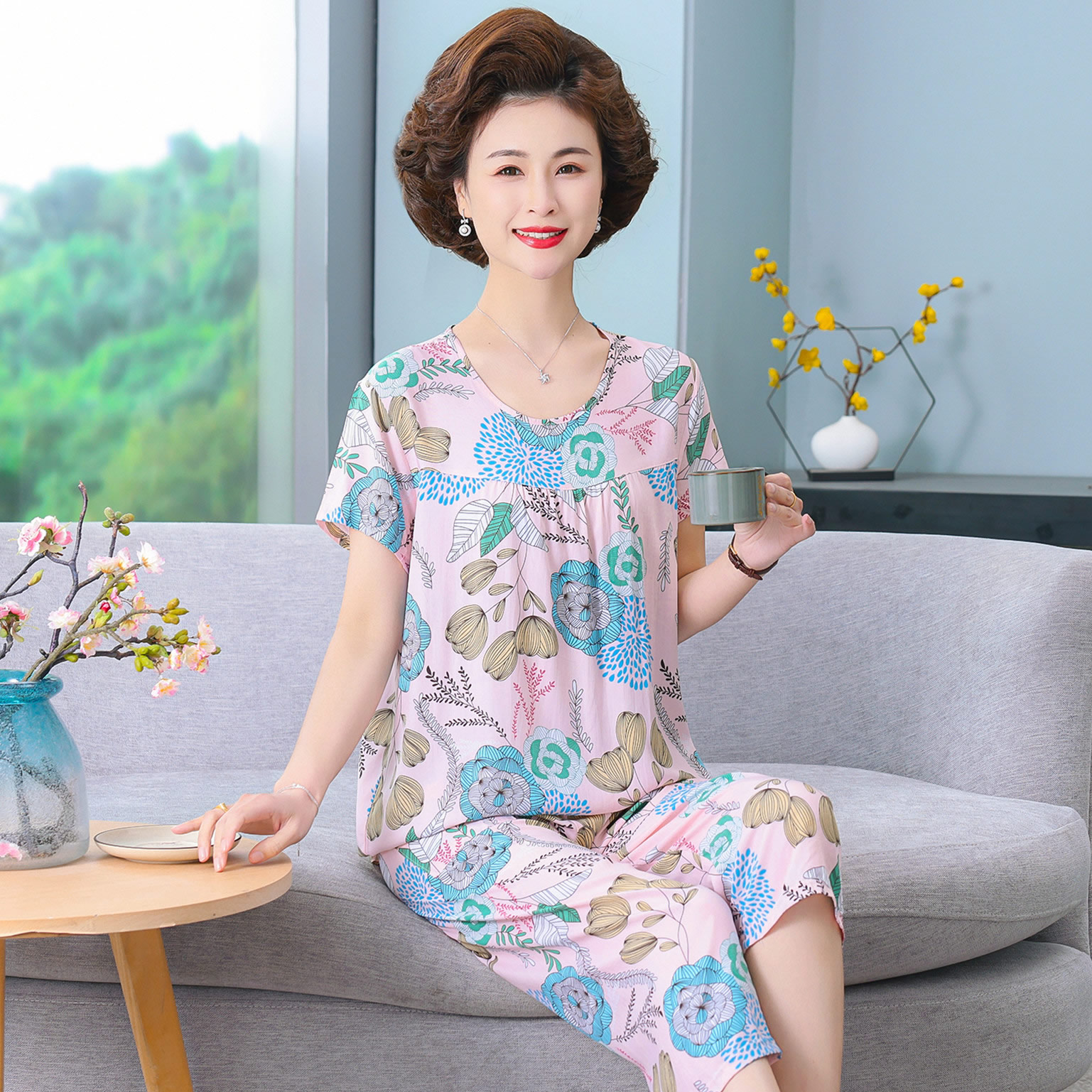 老人睡衣夏季妈妈款宽松家居服凉感短袖薄款大码女装棉绸圆领套装