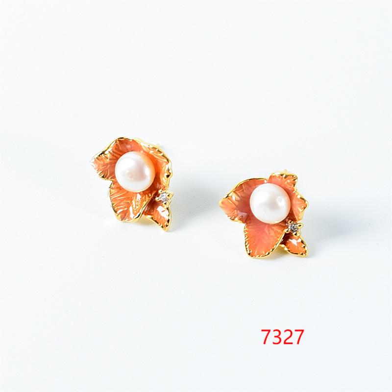 铜合金耳饰 简约个性气质耳环小众设计高级感耳钉耳饰～7327