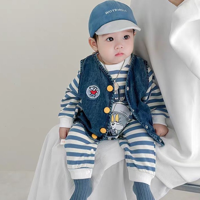 婴儿衣服条纹连体衣早初春秋季款装男女宝宝超萌洋气ins韩范哈衣
