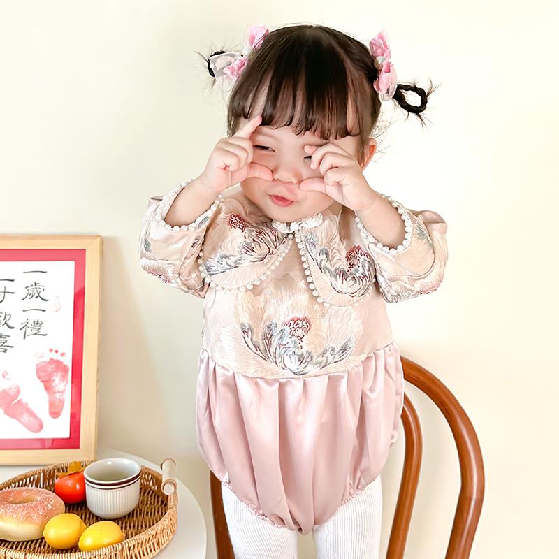 周岁女宝宝礼服婴儿百天宴中式唐装一岁粉色长袖秋冬抓周服包屁衣