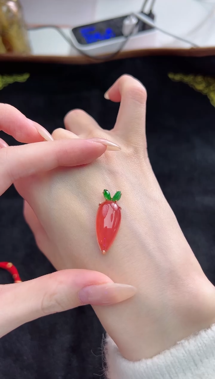 【闪购商品】菱锰矿（红纹石）吊坠(不含链)18K金镶嵌吊坠