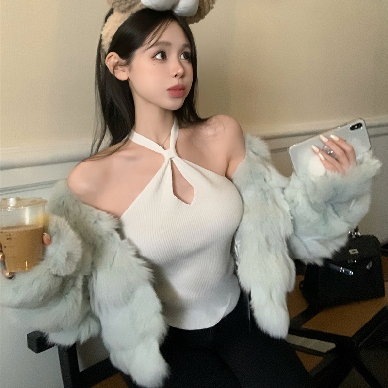 温柔显瘦胸口扭结挂脖针织衫背心外穿女秋冬心机内搭短款打底衫