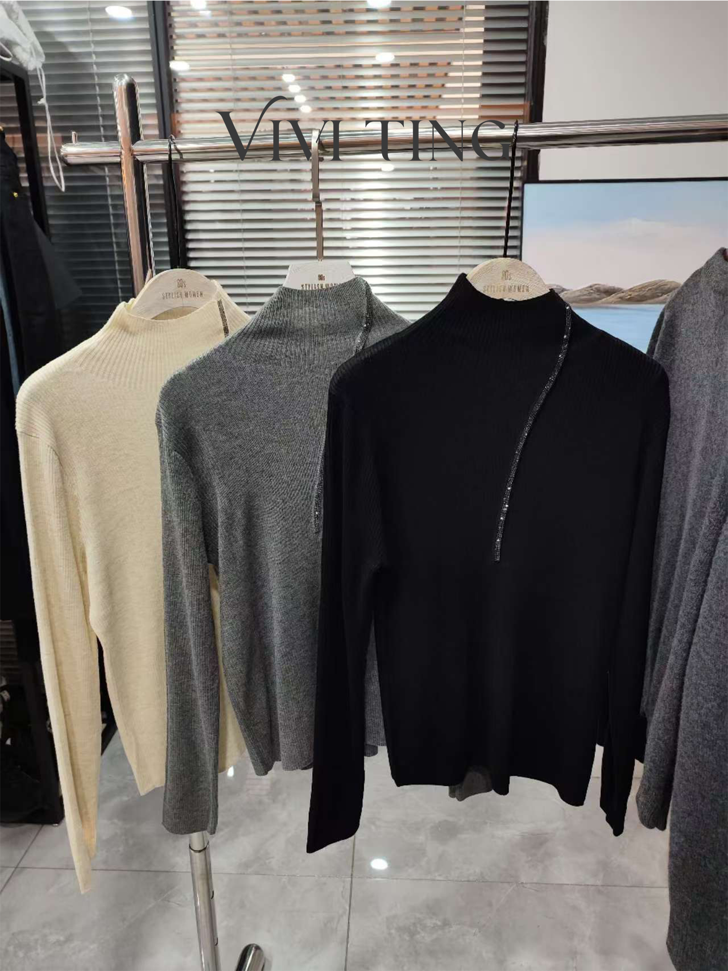 【VIVI·TING】婷姐推荐秋冬时尚设计纯色斜烫钻半高领打底上衣F369