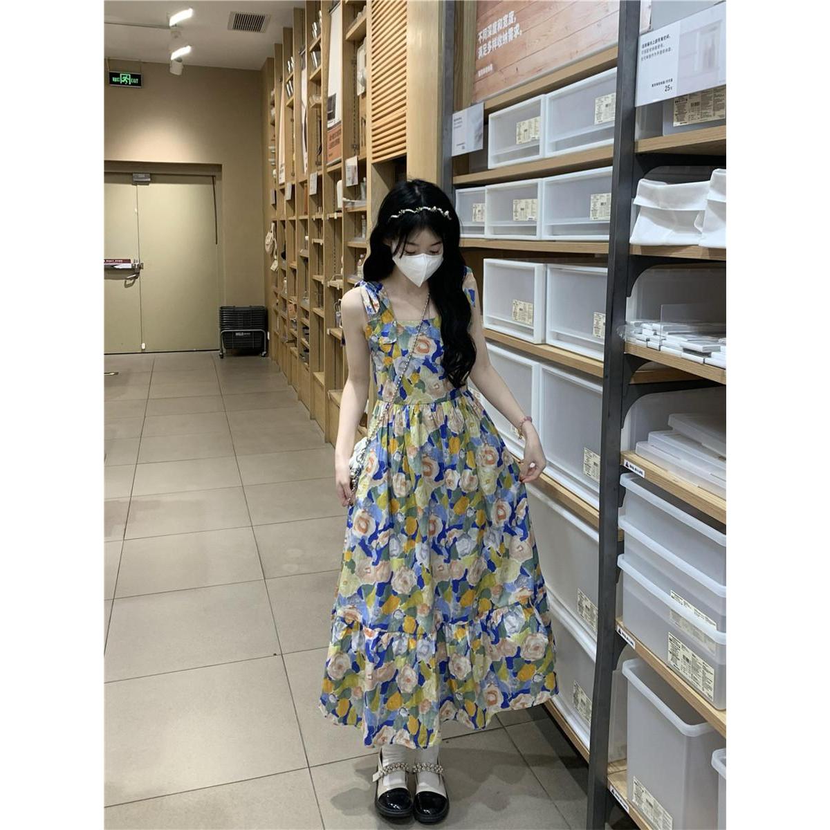 法式初恋油画感碎花连衣裙女夏季高级感复古气质收腰无袖背心长裙