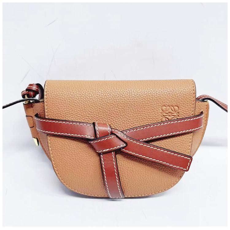 95新 LOEWE/罗意威 安洁利田哥斜挎包/BK0127187